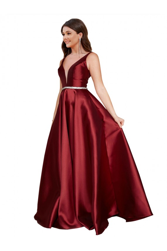 Online Sleeveless Deep V-Neck A-Line Formal Satin Bridesmaid Dress / Prom Dress with Pockets UK